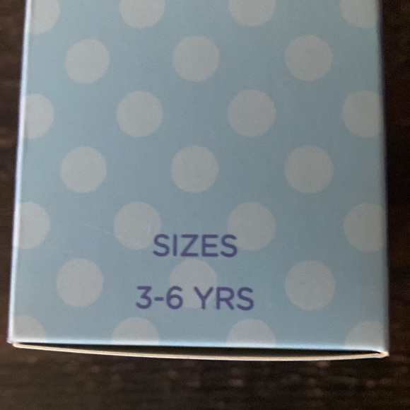 Totes slipper socks. NIB. Sizing for 3-6 yo - Picture 4 of 4